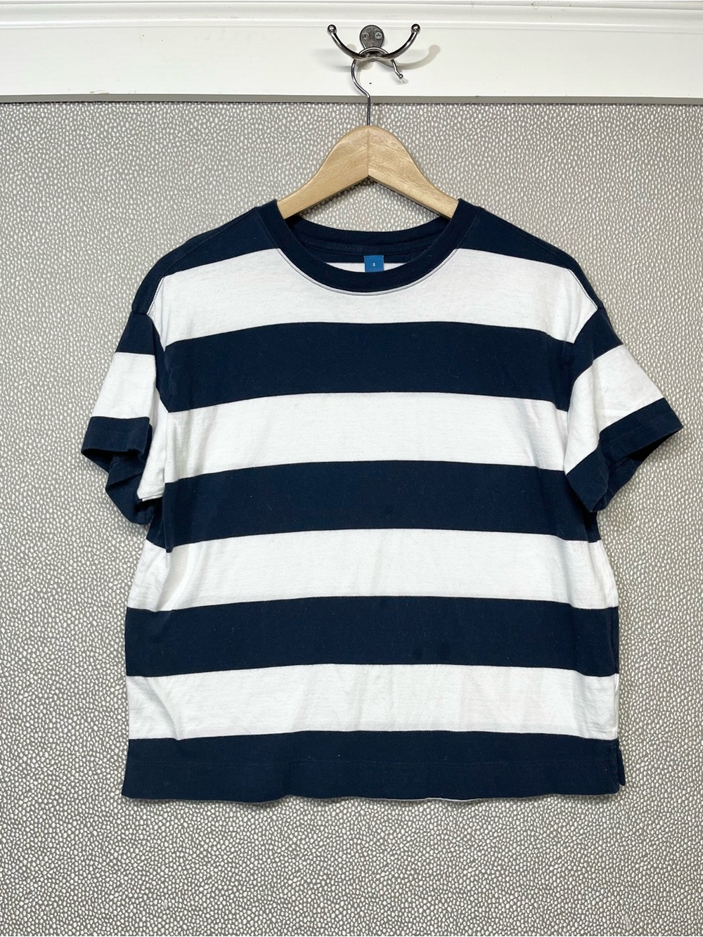 S Old Navy Vintage Navy and White Striped Crewneck T-Shirt